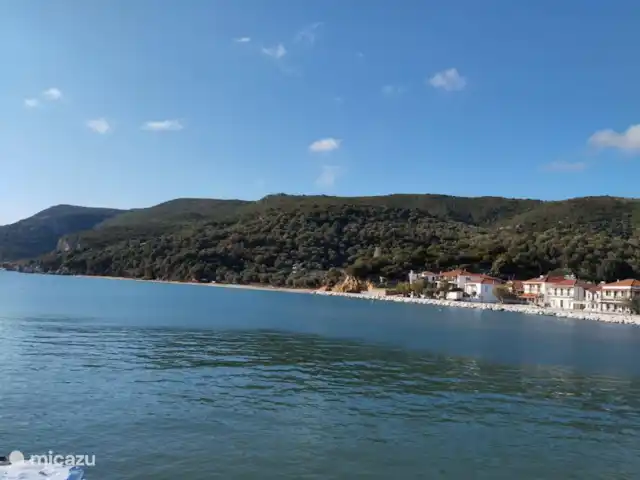 Location de Vacances Grèce, Pelion, Platania, pension / maison d’hôtes / chambre privée - Villa Katerina - Agamemnon  Plage de Platanias