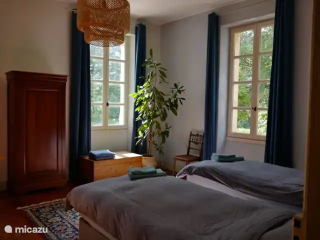 La Grande Maison de Migou | France, Tarn-et-Garonne, Larrazet - manoir / château Chambre 1 à l’avant de la maison.