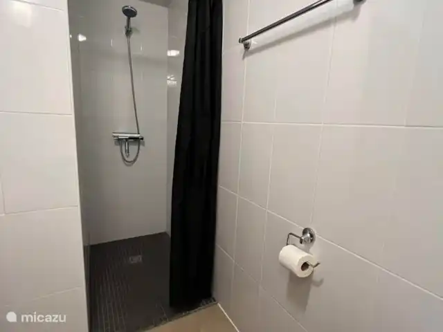 Location de Vacances Espagne, Costa Brava, L'Estartit, bungalow - Palmeras Estartit B La douche