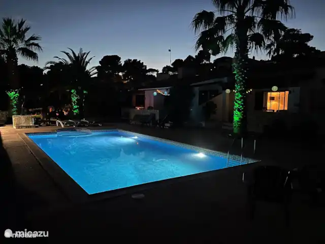 Location de Vacances Espagne, Costa Brava, L'Estartit, bungalow - Palmeras Estartit B Dans le joli jardin, vous pourrez vous détendre le soir