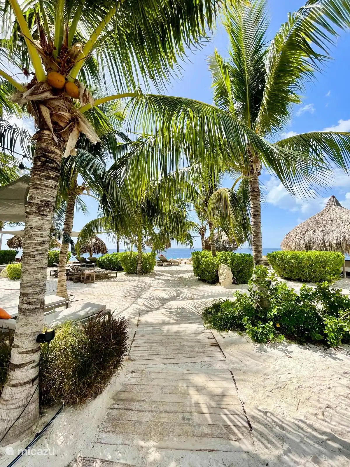 Strand Blue Bay Beach & Golf Resort