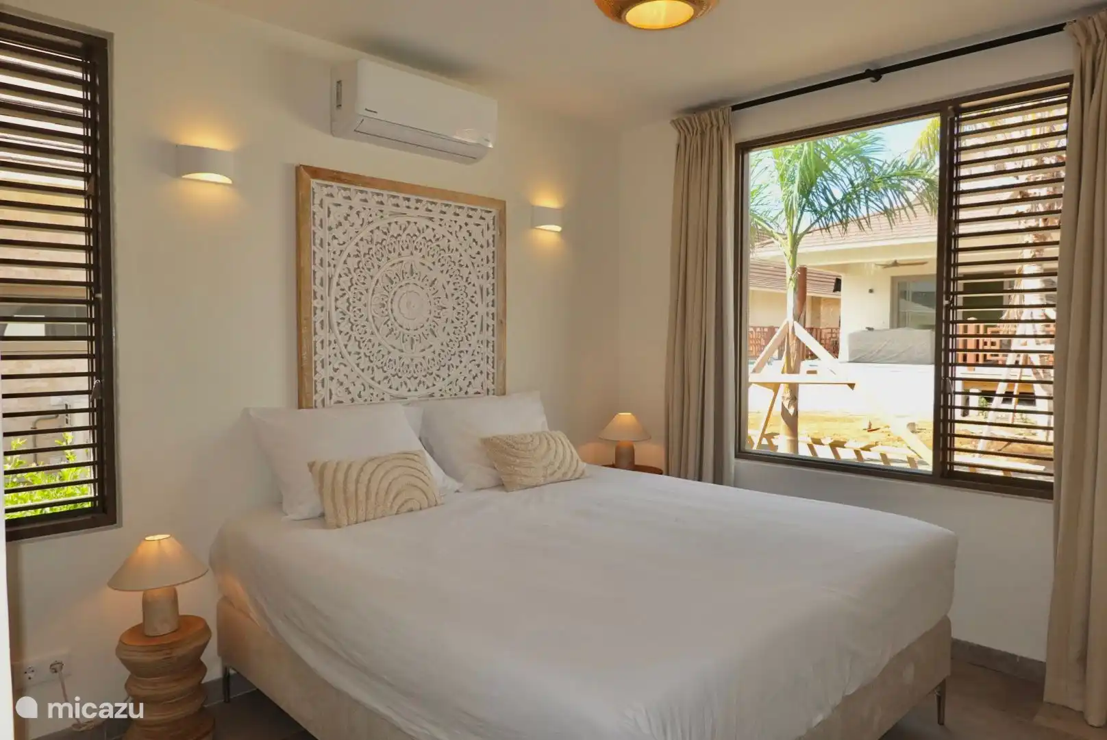 Slaapkamer begane grond met twee persoons bed