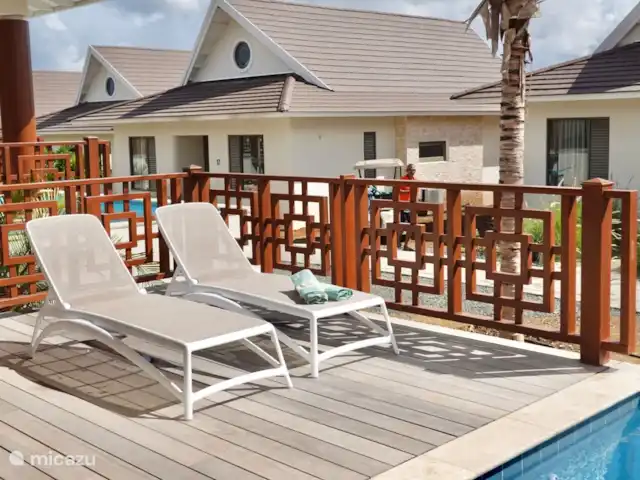 Location de Vacances Curaçao, Curaçao-Centre, Blue Bay, villa - Villa Jazmyn 26@Blue Bay Curaçao Chaises longues