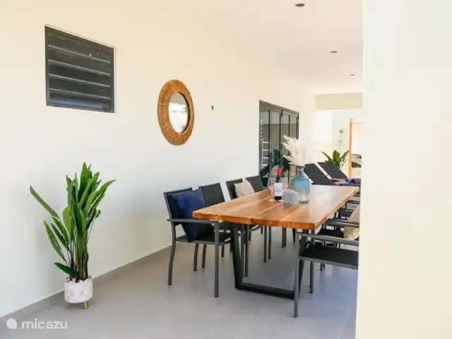 Groot luxe penthouse met jacuzzi huren in Curaçao, Curacao-Midden, Willemstad - appartement porch