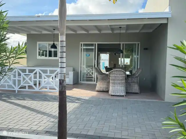 Kas Felis huren in Curaçao, Curacao-Midden, Santa Rosa-Scherpenheuvel - vakantiehuis Achterterras