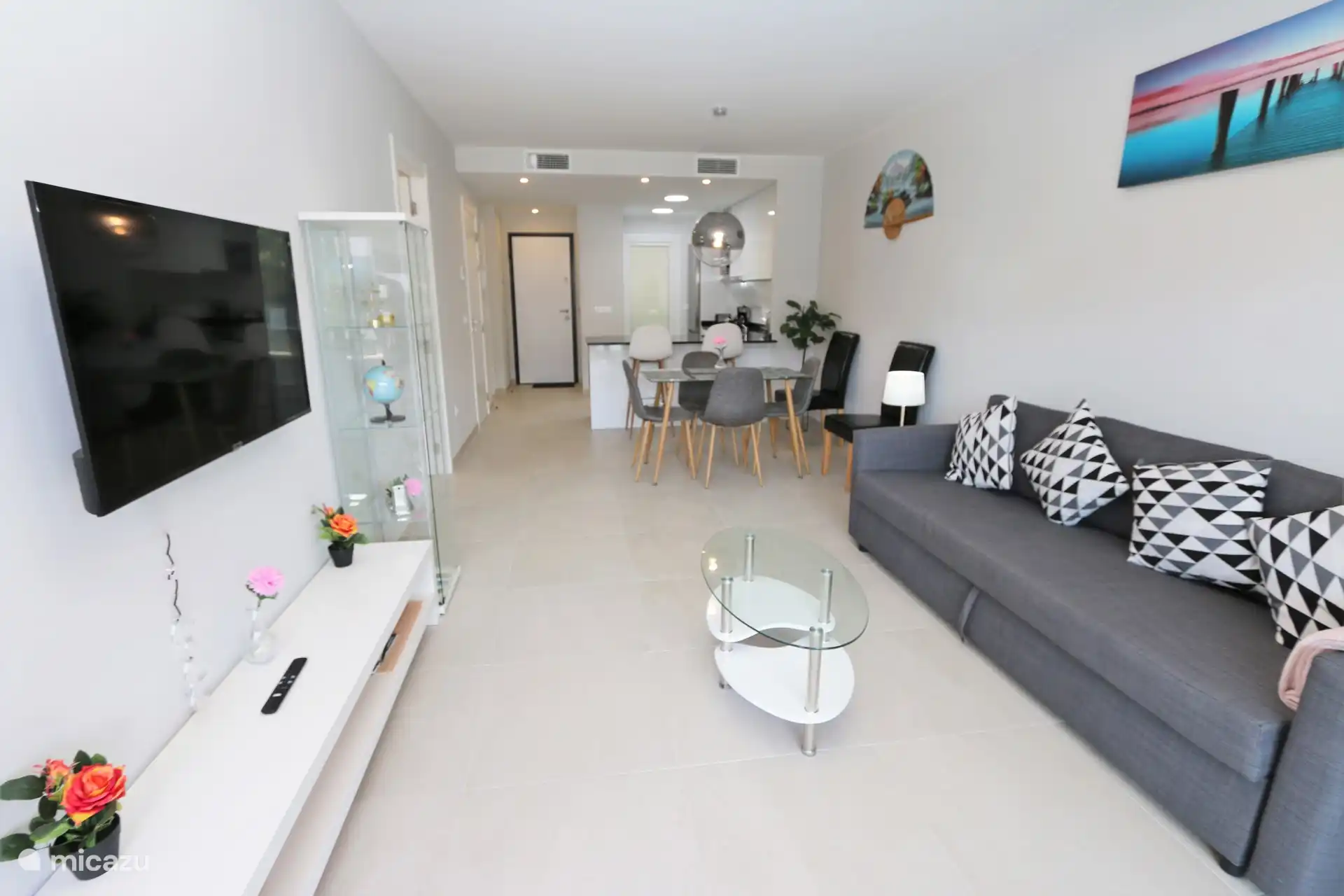 Kitchen, dining area and living room