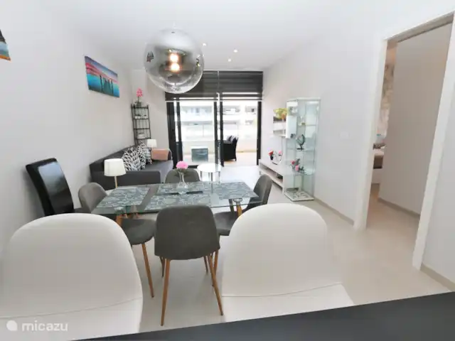 Flamenca Village met groot balkon huren in Spanje, Costa Blanca, Orihuela Costa - appartement Keuken, eetruimte en woonkamer