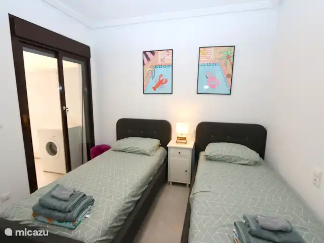 Location de Vacances Espagne, Costa Blanca, Orihuela Costa, appartement - Spacieux et relaxant avec spa et remise en forme Chambre avec deux lits simples