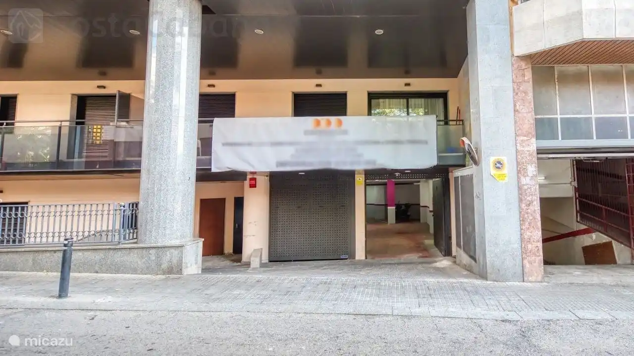 Schöne helle Wohnung mit Balkon und Gemeinschaftspool im Zentrum von Lloret!