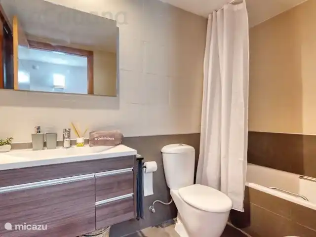 CostaCabana - Appartement Dali huren in Spanje, Costa Brava, Lloret de Mar - appartement Mooi licht appartement met balkon en gemeenschappelijk zwembad in het centrum van Lloret!