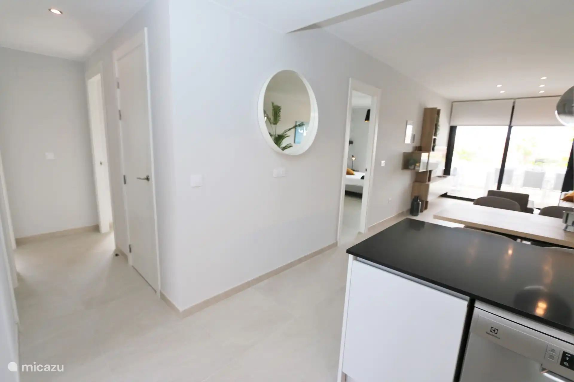 Cocina, comedor y sala de estar