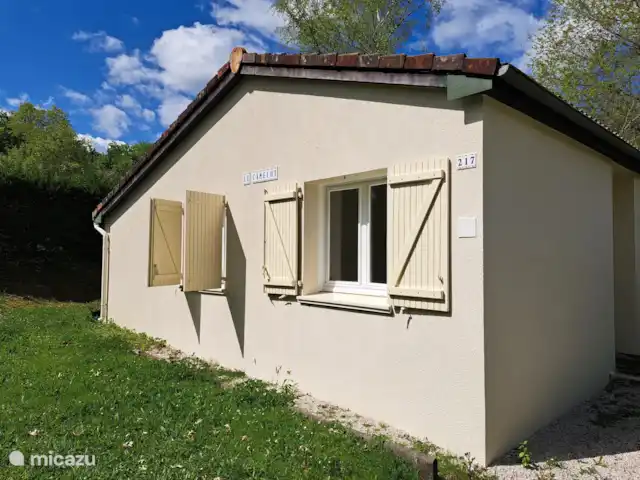 Location de Vacances France, Charente, Écuras, maison de vacances - Le Chat 217 Le Camelot Maison latérale