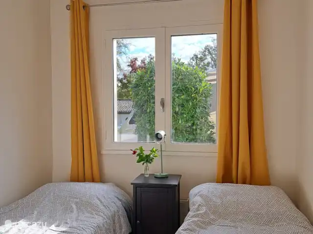Location de Vacances France, Charente, Écuras, maison de vacances - Le Chat 217 Le Camelot Chambre 2x lit simple