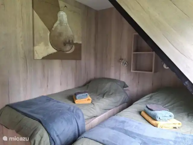 Casa de vacaciones Waldidyll en Alemania, Eifel, Hinterhausen - bungaló Dormitorio principal donde se puede elegir si las camas están una contra la otra o por separado.