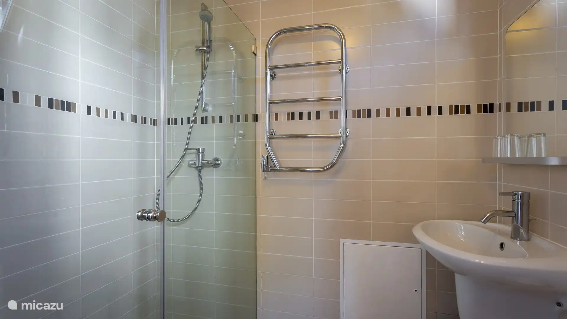 Dusche in der Wohnung