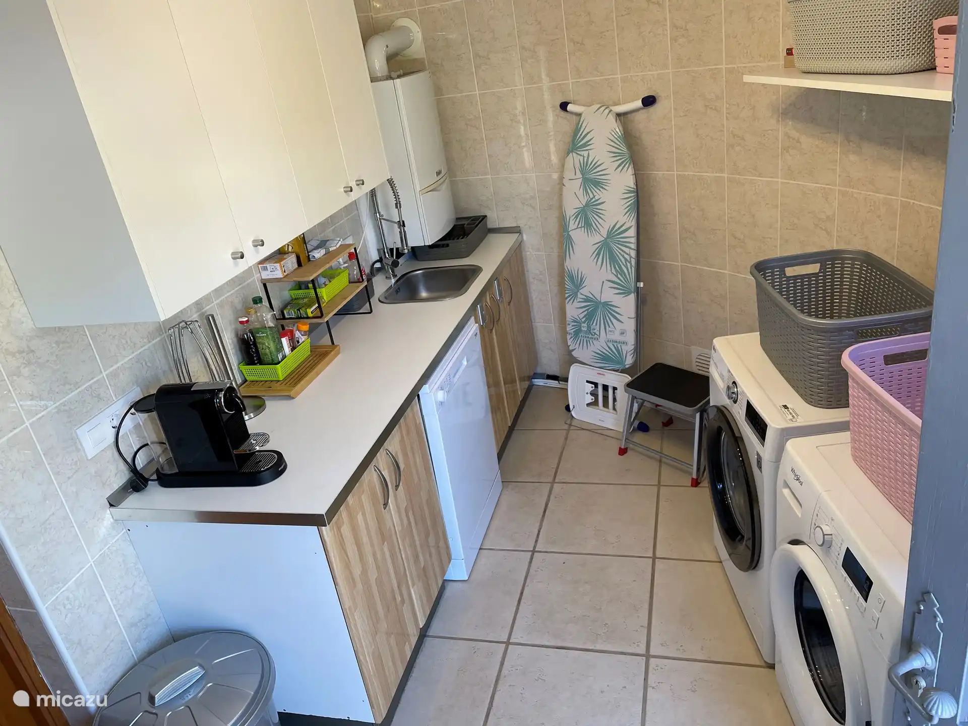 Petite cuisine et buanderie