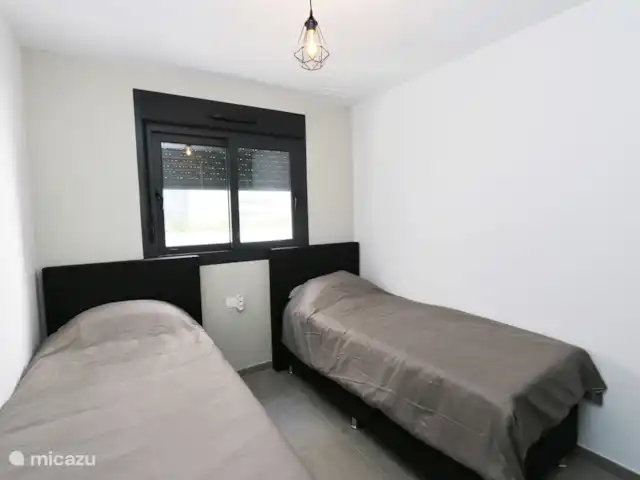 Appartement avec vue sur la piscine | Espagne, Costa Blanca, Orihuela Costa - appartement Chambre avec deux lits simples