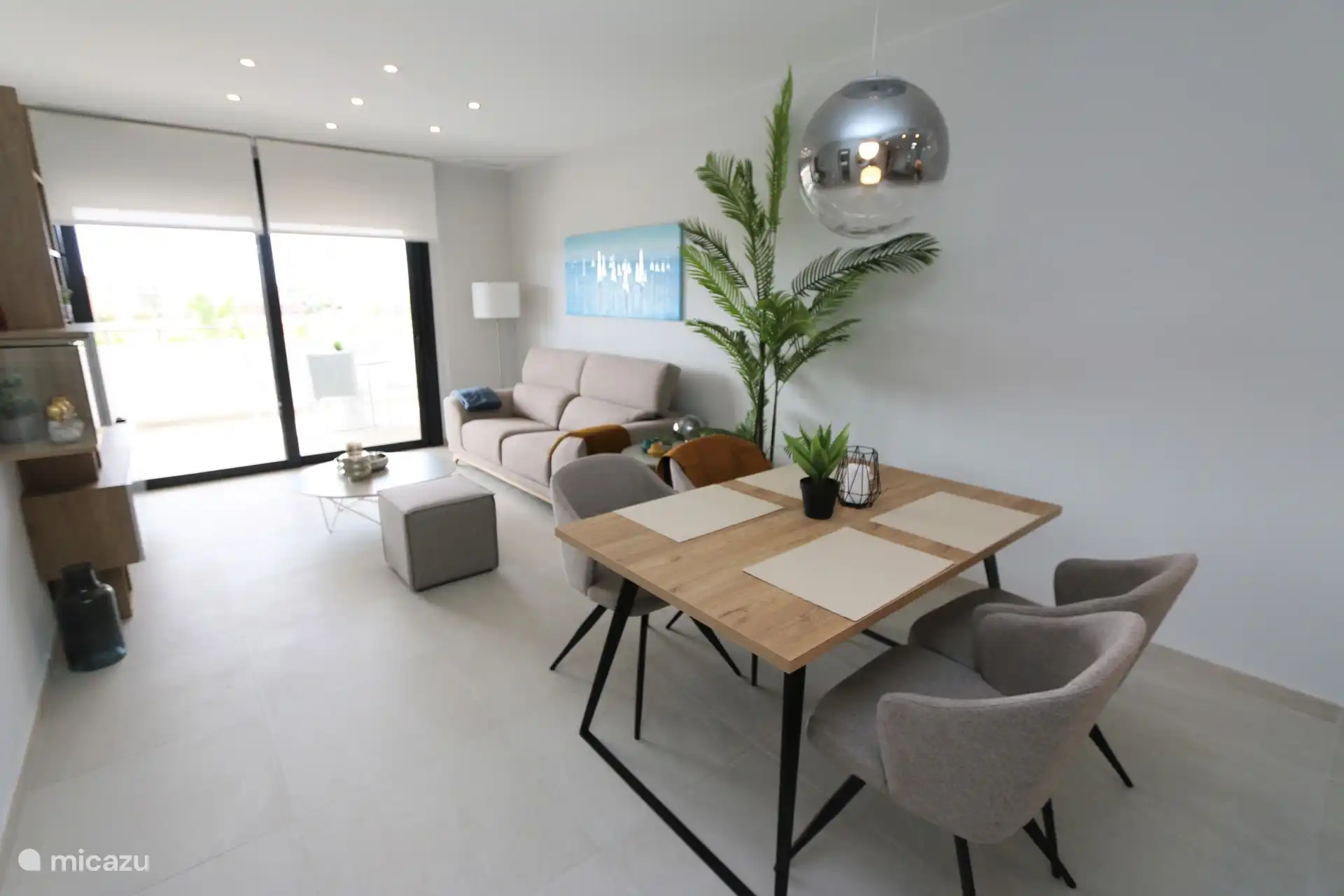 Salle à manger et salon