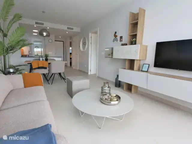 Apartamento de lujo en Flamenca Village en España, Costa Blanca, Orihuela Costa - apartamento Sala de estar, comedor y cocina