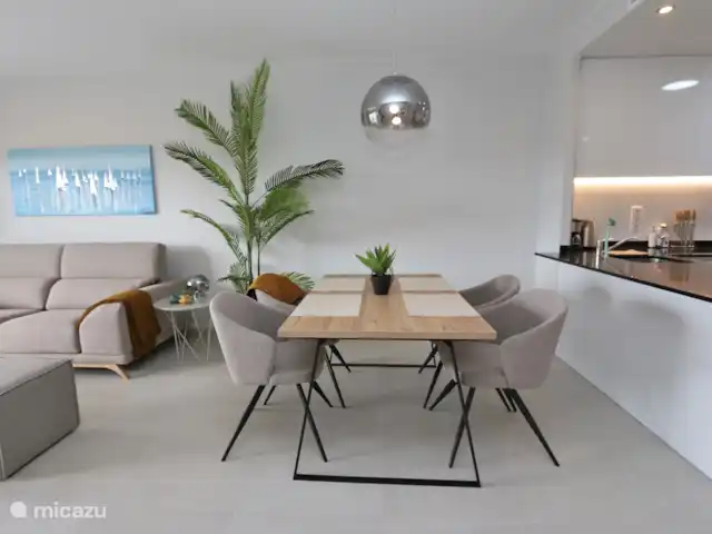 Apartamento de lujo en Flamenca Village en España, Costa Blanca, Orihuela Costa - apartamento Sala de estar, comedor y cocina