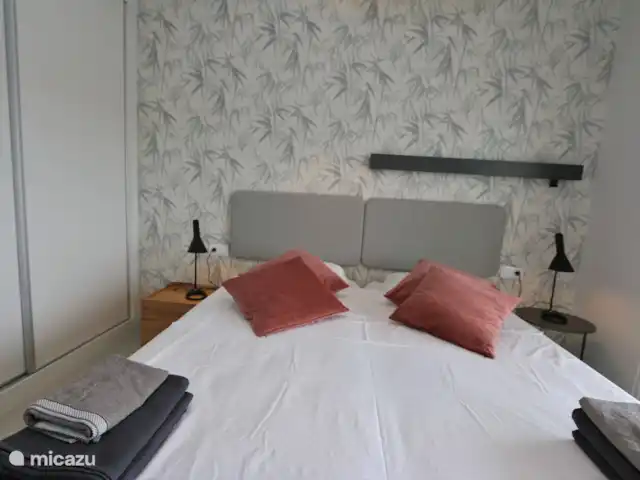 Apartamento de lujo en Flamenca Village en España, Costa Blanca, Orihuela Costa - apartamento Dormitorio con cama doble