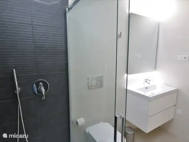 Apartamento de lujo en Flamenca Village en España, Costa Blanca, Orihuela Costa - apartamento Cuarto de baño con ducha a ras de suelo