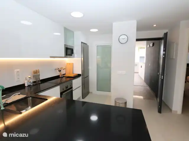 Apartamento de lujo en Flamenca Village en España, Costa Blanca, Orihuela Costa - apartamento Amplia cocina