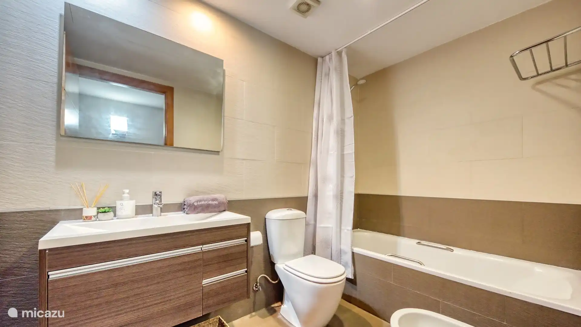 Moderne Wohnung mit Balkon und Gemeinschaftspool im Zentrum von Lloret!