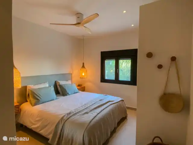Casa Shanti | Espagne, Costa Blanca, Jávea - villa La chambre principale avec salle de bain attenante.