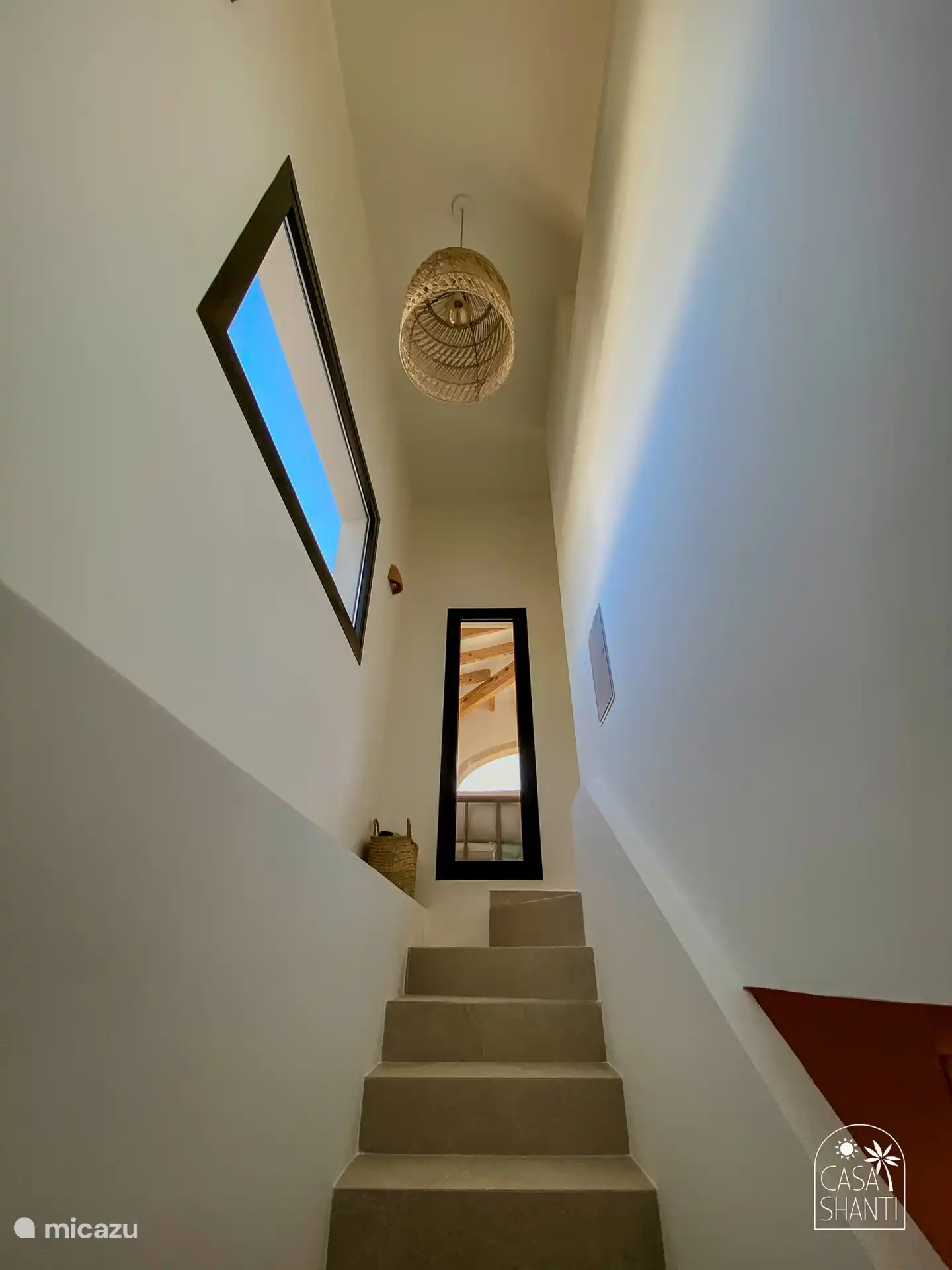 Die Treppe in die untere Etage.