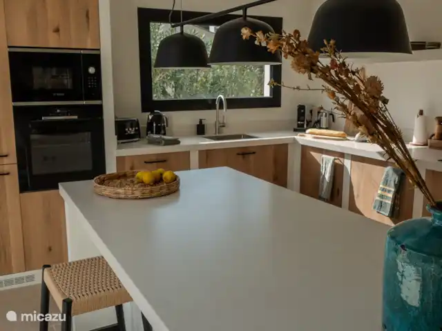 Casa Shanti | Espagne, Costa Blanca, Jávea - villa La cuisine avec îlot.