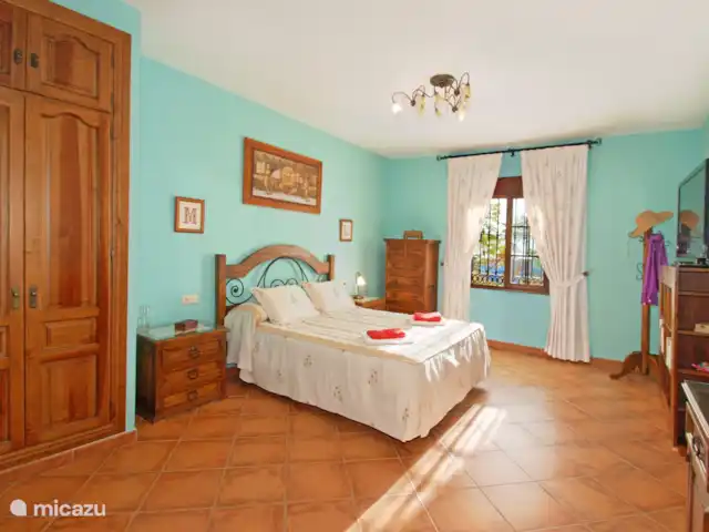 Villa Buenavista huren in Spanje, Costa del Sol, Comares - villa Onze master slaapkamer met en-suite badkamer.
