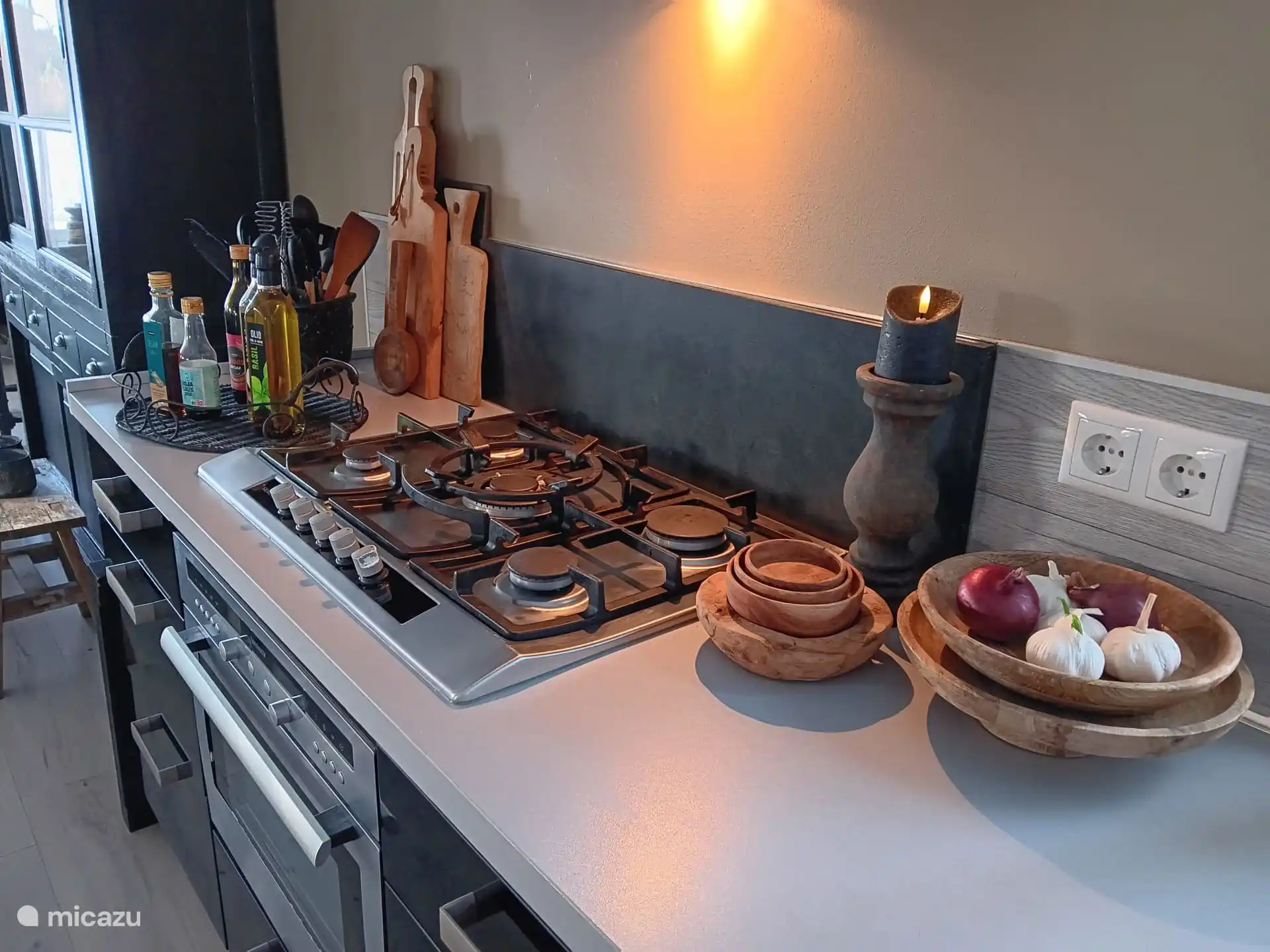 5 persoons chalet Capfun Stoetenslagh, keuken gasfornuis
