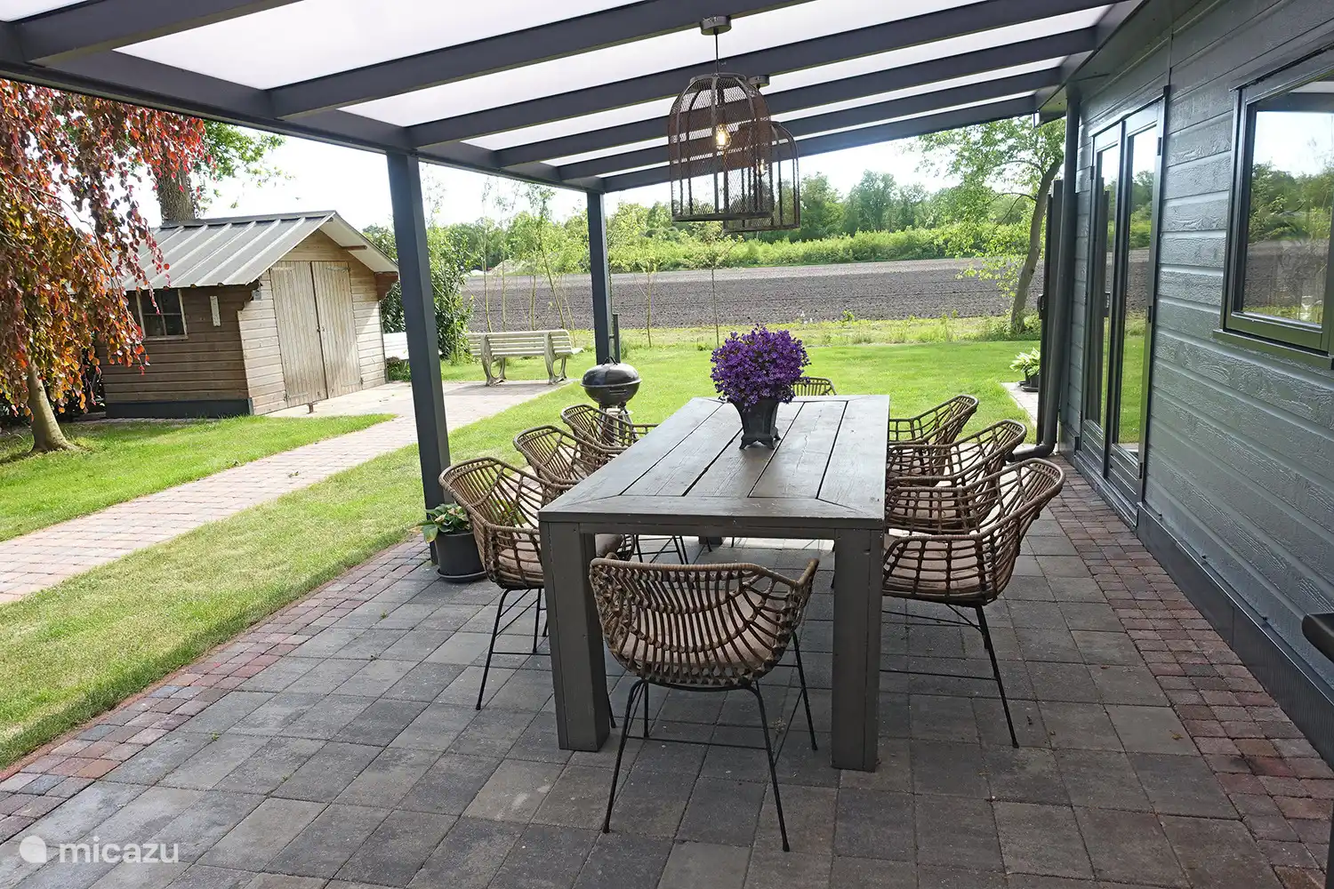 5 persoons Chalet de Wilg, Rheezerveen. Heerlijk tafelen met adembenemend uitzicht 