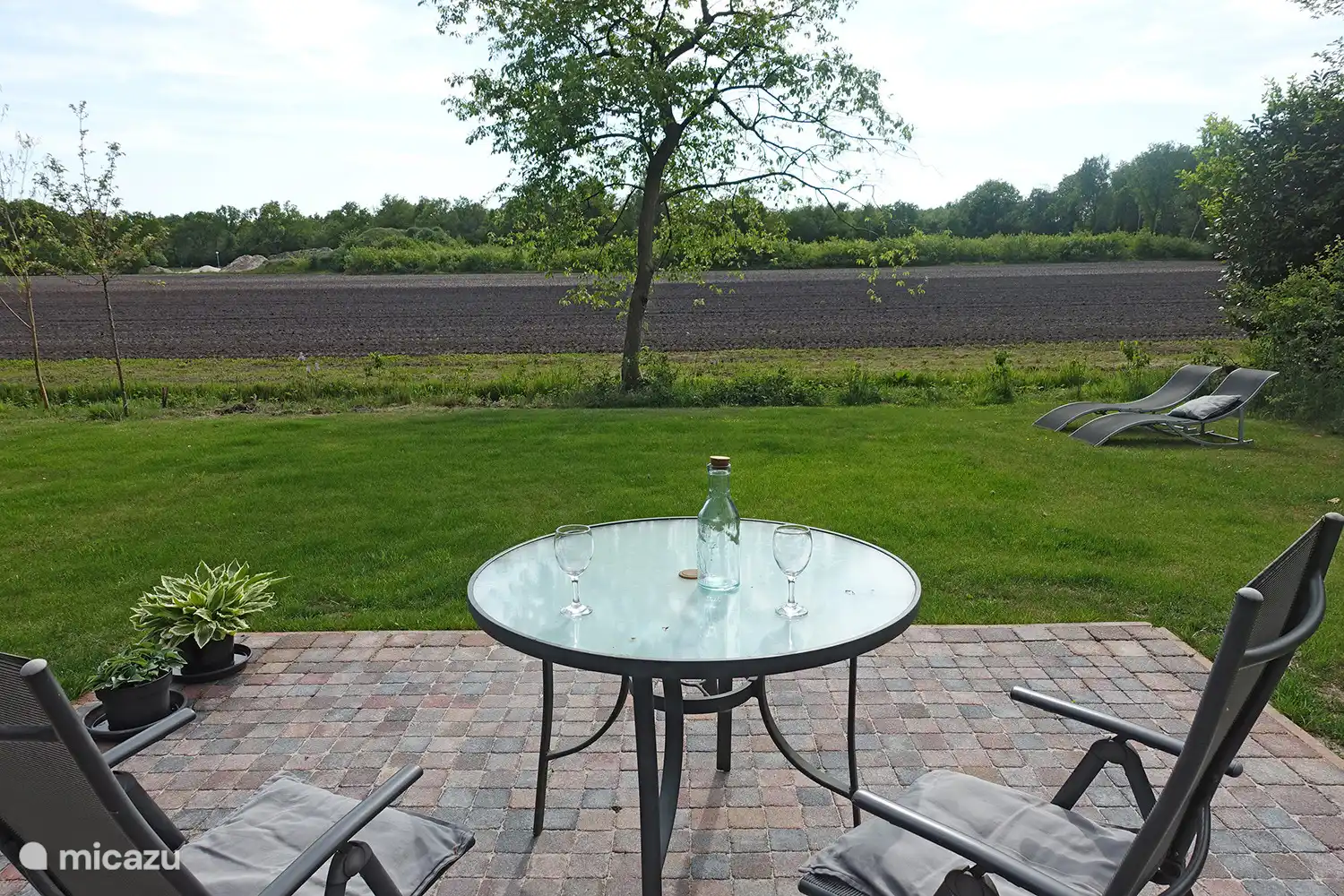 5 persoons Chalet de Wilg, Rheezerveen. Het zitje of de ligstoelen wat wordt het? 