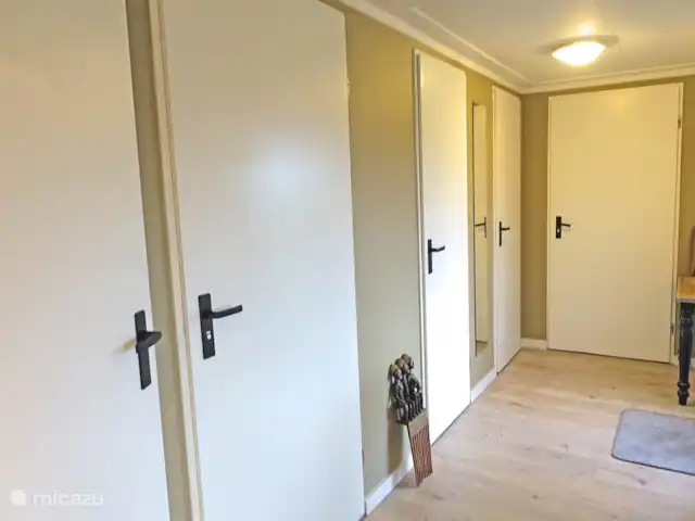 De Wilg, Stoetenslagh huren in Nederland, Overijssel, Rheezerveen - chalet 5 persoons chalet De Wilg, Rheezerveen. Hal waar je binnenkomt