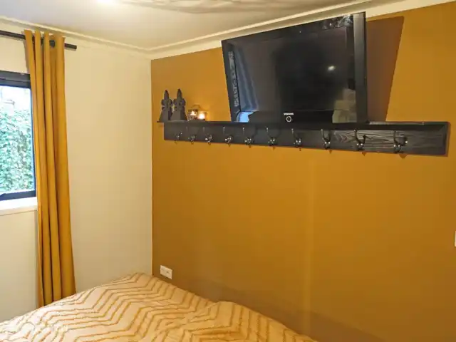 De Wilg, Stoetenslagh huren in Nederland, Overijssel, Rheezerveen - chalet 5 persoons chalet De Wilg, Rheezerveen. De tv op de ouderkamer