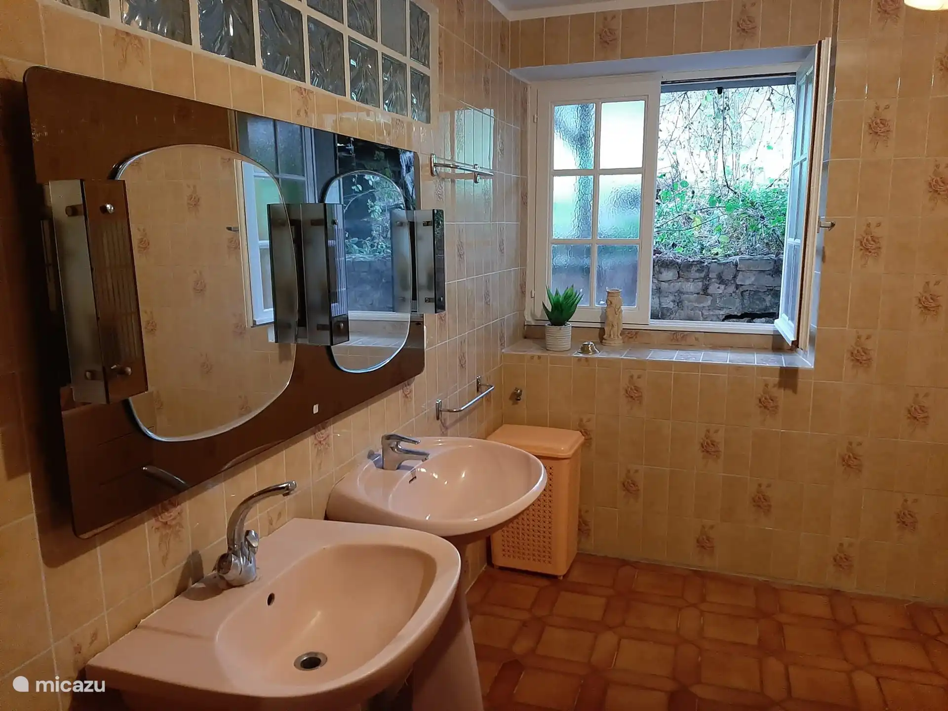 Aunts Salle de Bains