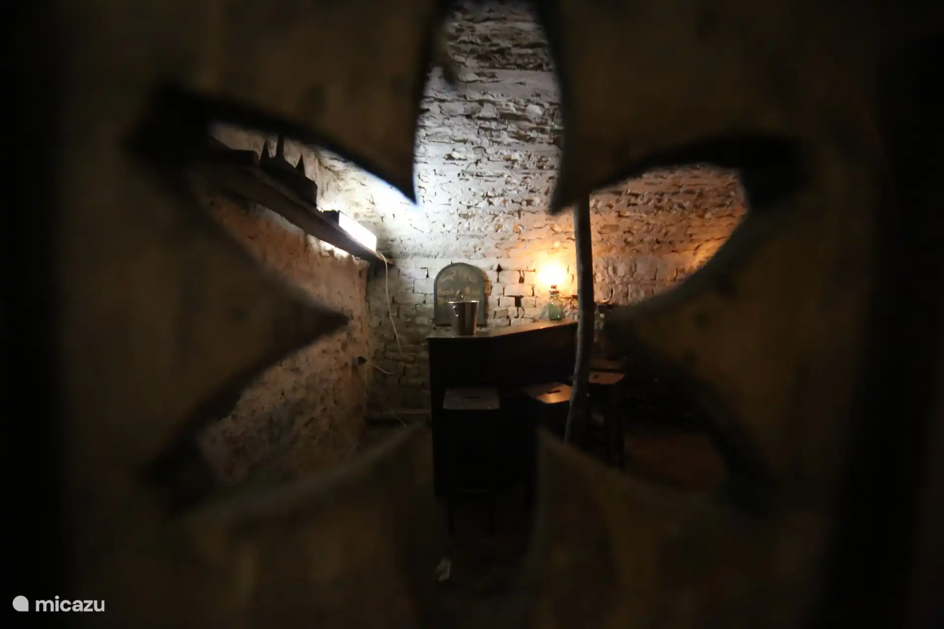 The hidden room at Auntie