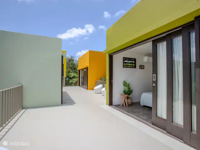 Villa design unique dans un complexe naturel | Curaçao, Curaçao-Centre, Sint Michiel - villa La Villa Lotus dispose de 3 chambres séparées, chacune avec sa propre salle de bains privative