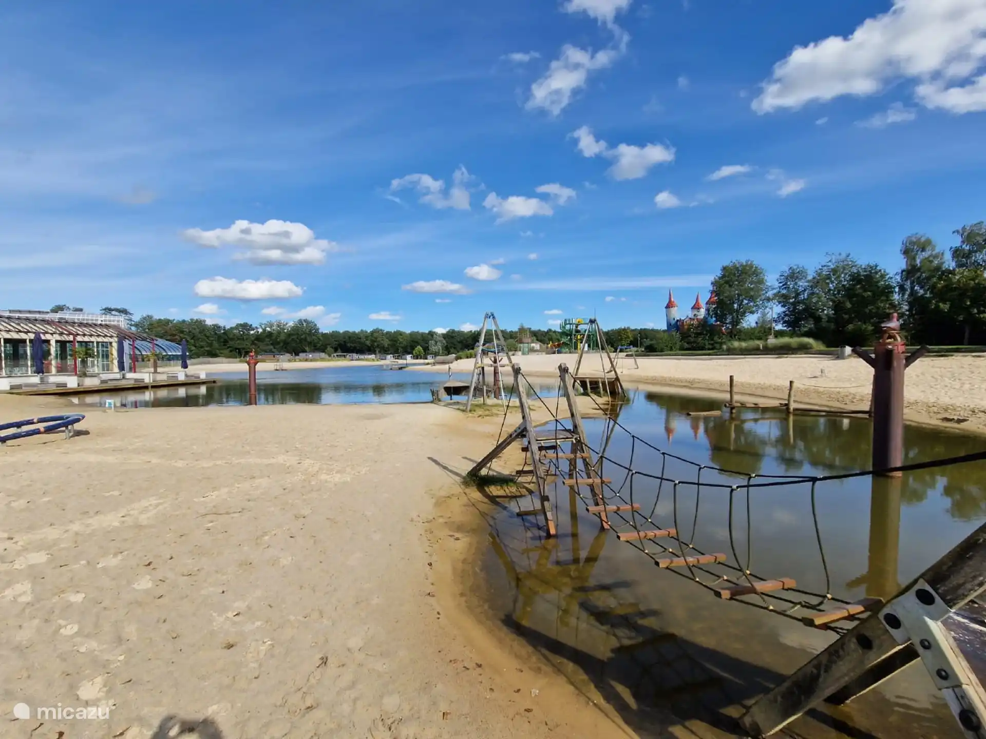 Chalet 4 personen, De eik, zandstrand voor uren speelplezier