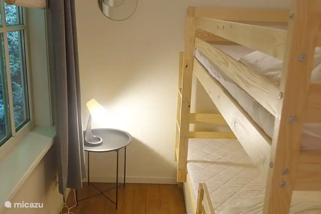 Chalet 4 personen, De eik, Stoetenslagh Rheezerveen kinderkamer met stapelbed