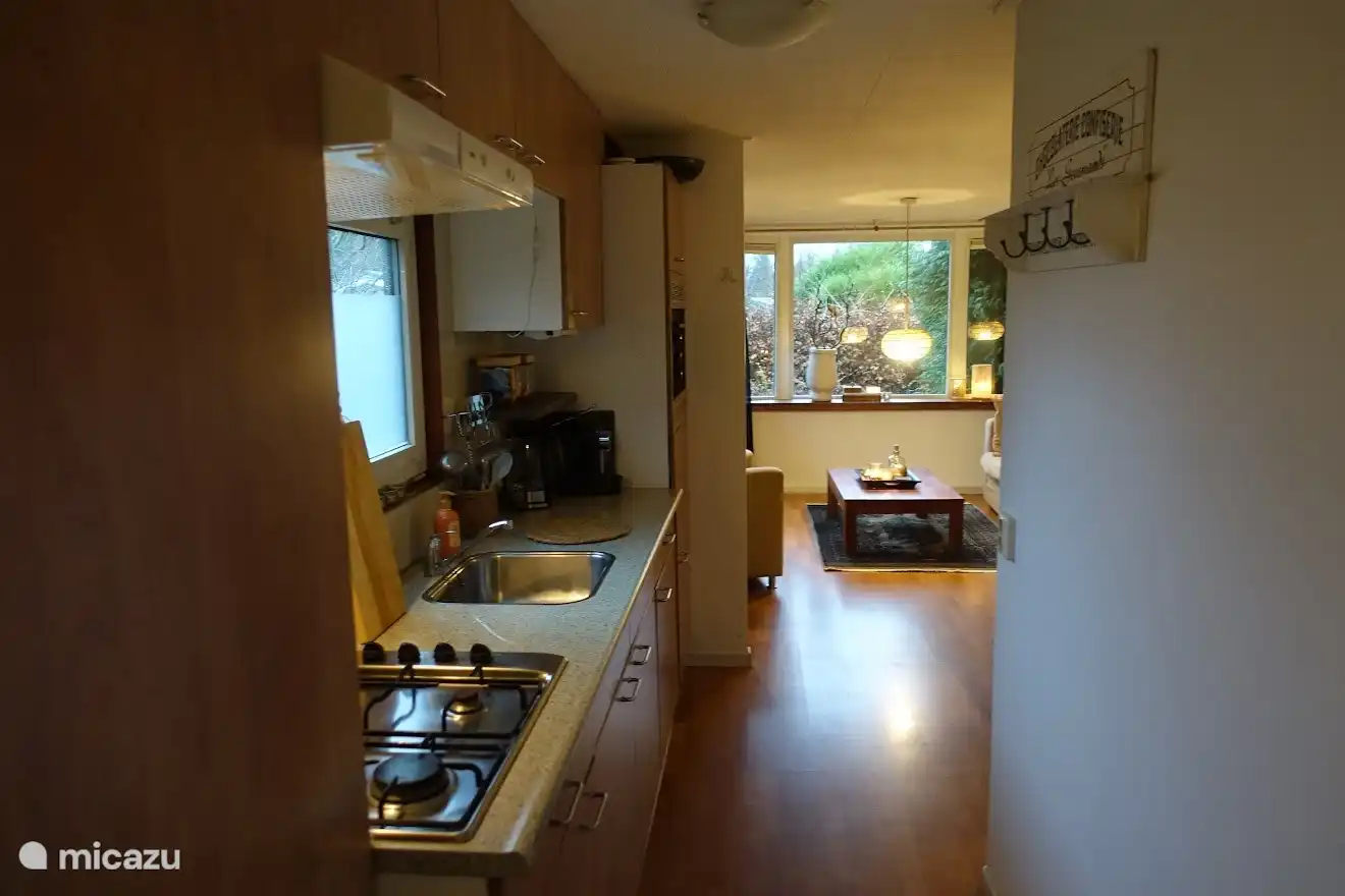 Chalet 4 personen, De eik, Stoetenslagh Rheezerveen, keuken met alle inventaris die nodig is