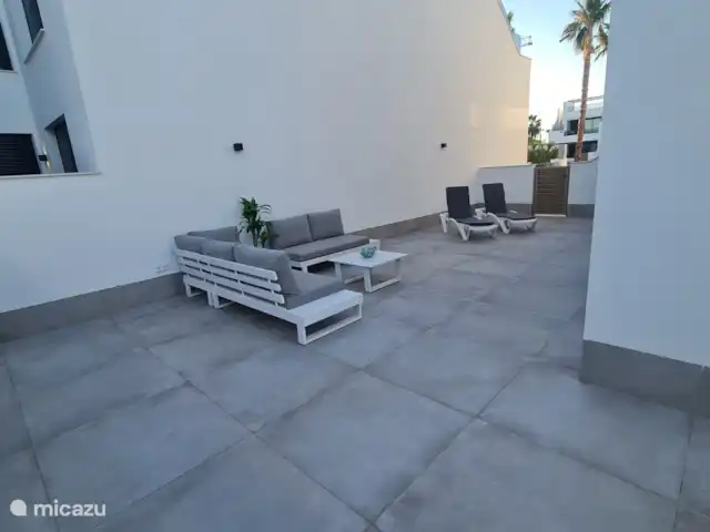 Casa Sol Y Mar | Espagne, Murcia, San Pedro del Pinatar - appartement Joli salon pour s’asseoir et profiter des soirées chaudes.