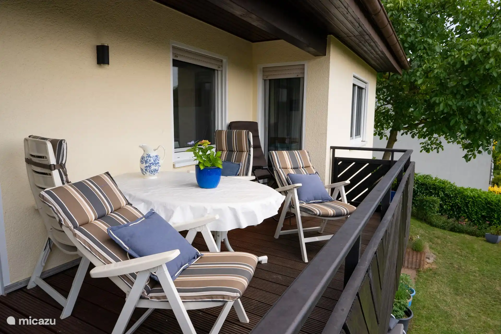 4 person seating set Kettler with cardiovascular couch