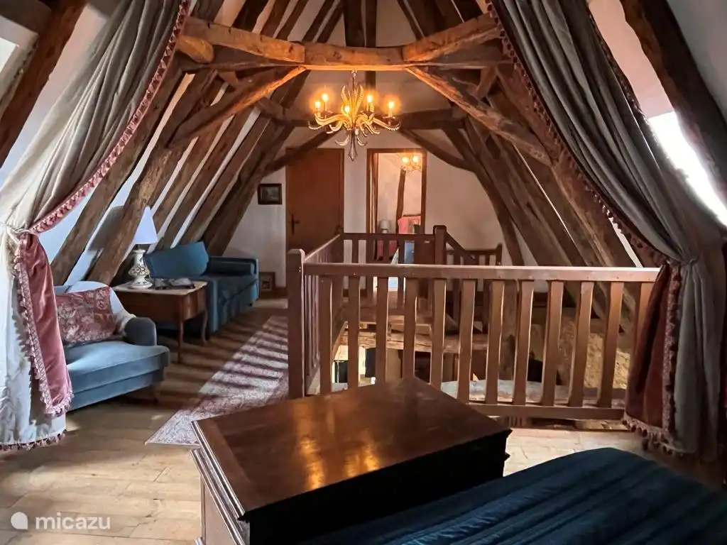 1. Haus -- Blick vom Zwischengeschoss des Hauptschlafzimmers