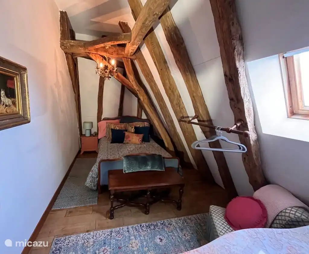 1. Haus -- zweites Schlafzimmer mit Doppelbett