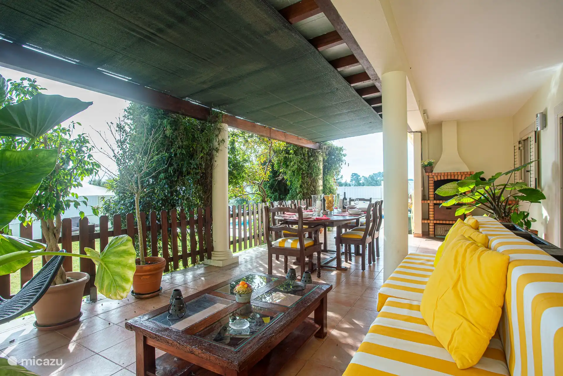 Veranda mit Essbereich