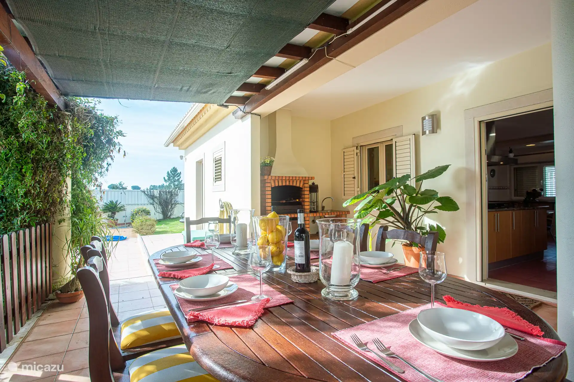 Veranda mit Essbereich