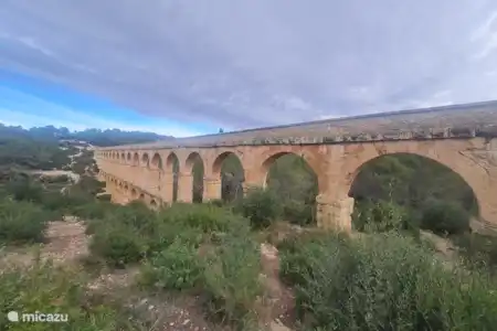 Aqueduc de l’époque romaine près de Tarragone